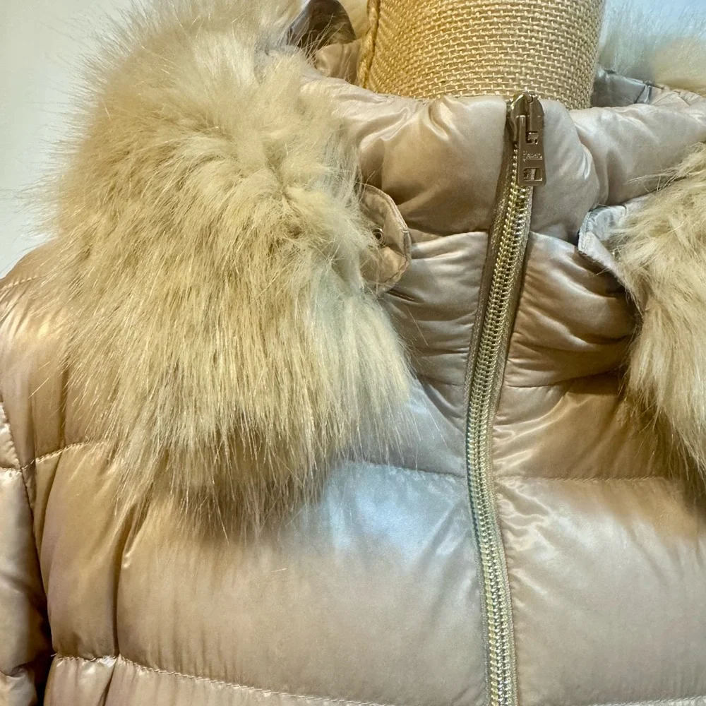 Herno Shimmering Gold Puffer Jacket with detachable Fox Fur Collar - Picture 8 of 16